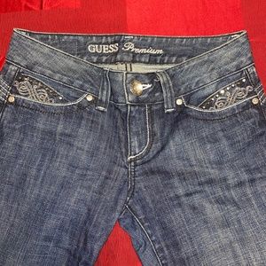 Guess premium low rose bootcut size 28